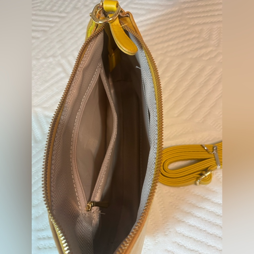 Bee Accent Mustard Yellow Shoulder Bag - Picture 3 of 4